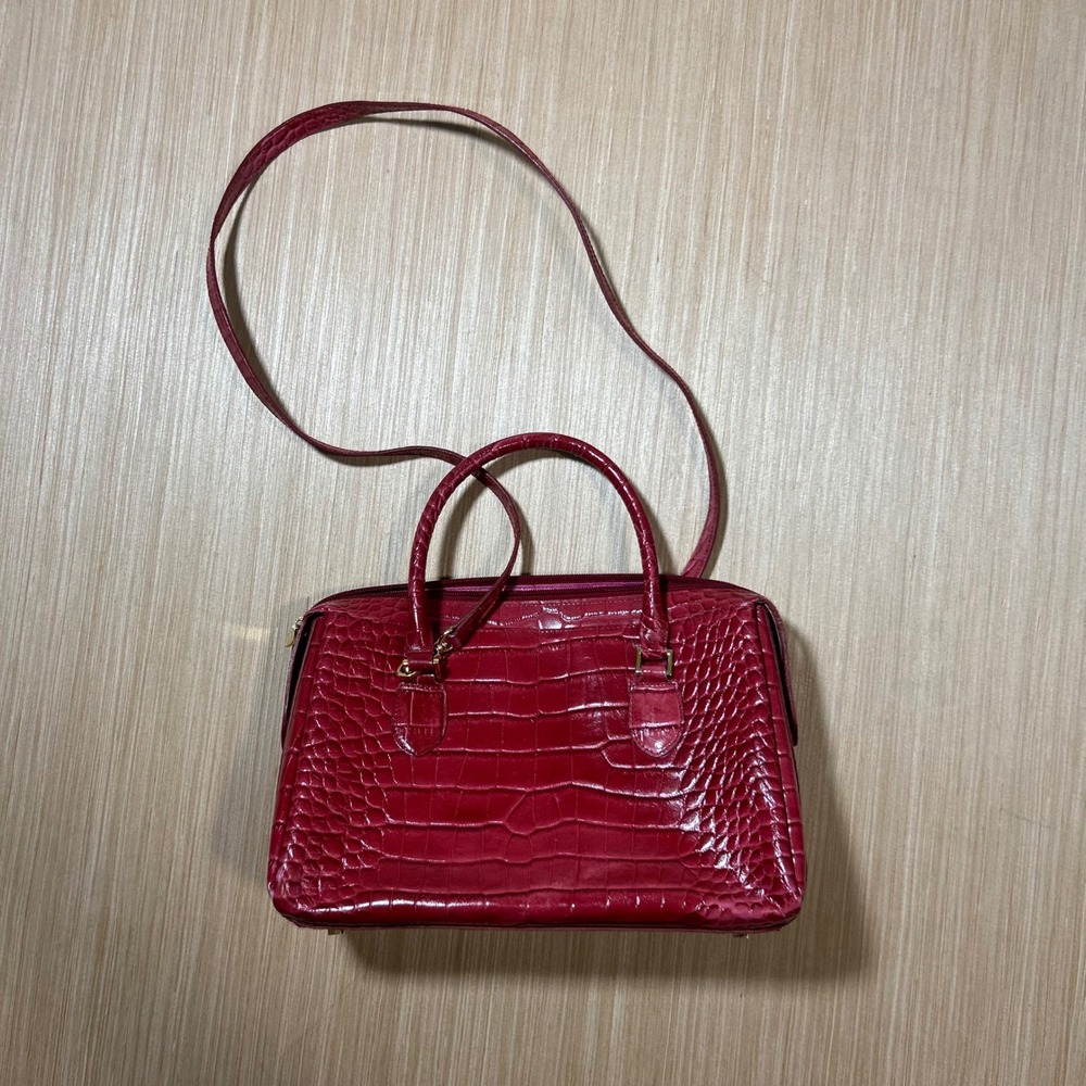 Susan Lucci Red Faux Crocodile Embossed Satchel Handbag Crossbody Bag Gold Tone